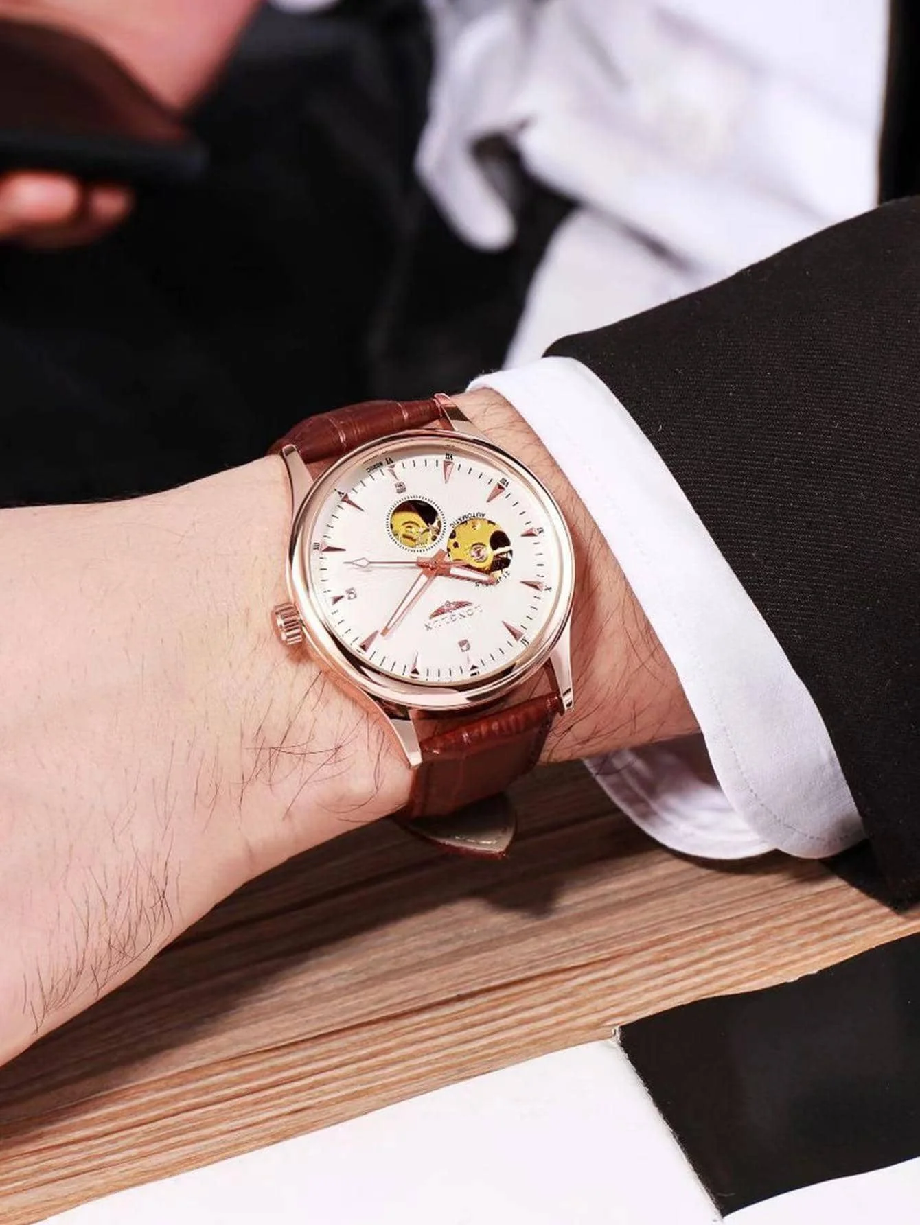 롱럭스 오토매틱 시계 우아한 스타일 도매 기계식 손목시 - Luxury Watch On Sale 리뷰 및 가격